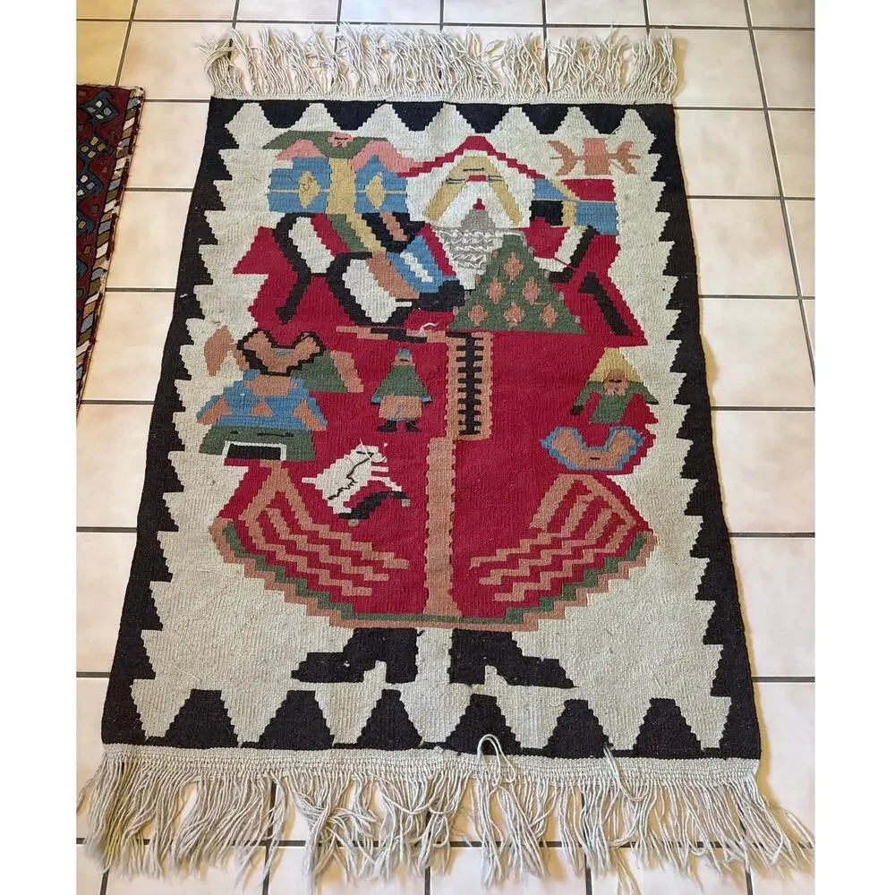 Turkish Kilim Wool Rug Tapestry Fringed Hand Woven Christmas Santa Claus 44 x 34